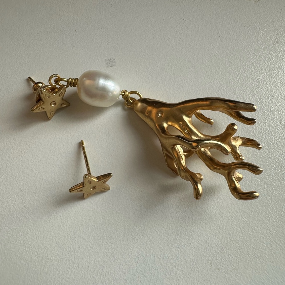 Dior Gold Star and Pearl Drop Earrings